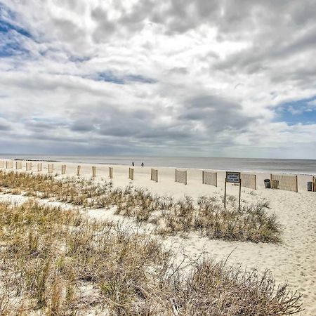 Coastal Oasis With Decks Walk To Holden Beach! Bagian luar foto