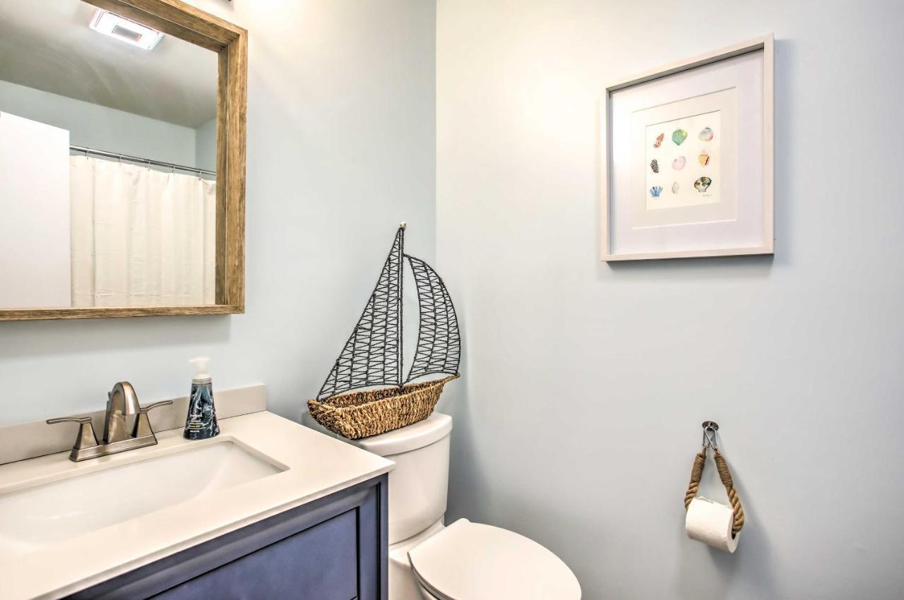 Coastal Oasis With Decks Walk To Holden Beach! Bagian luar foto